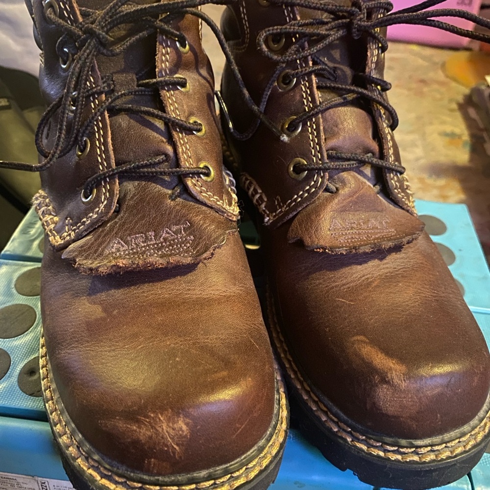 Ariat Brown Leather Lace-Up Boots